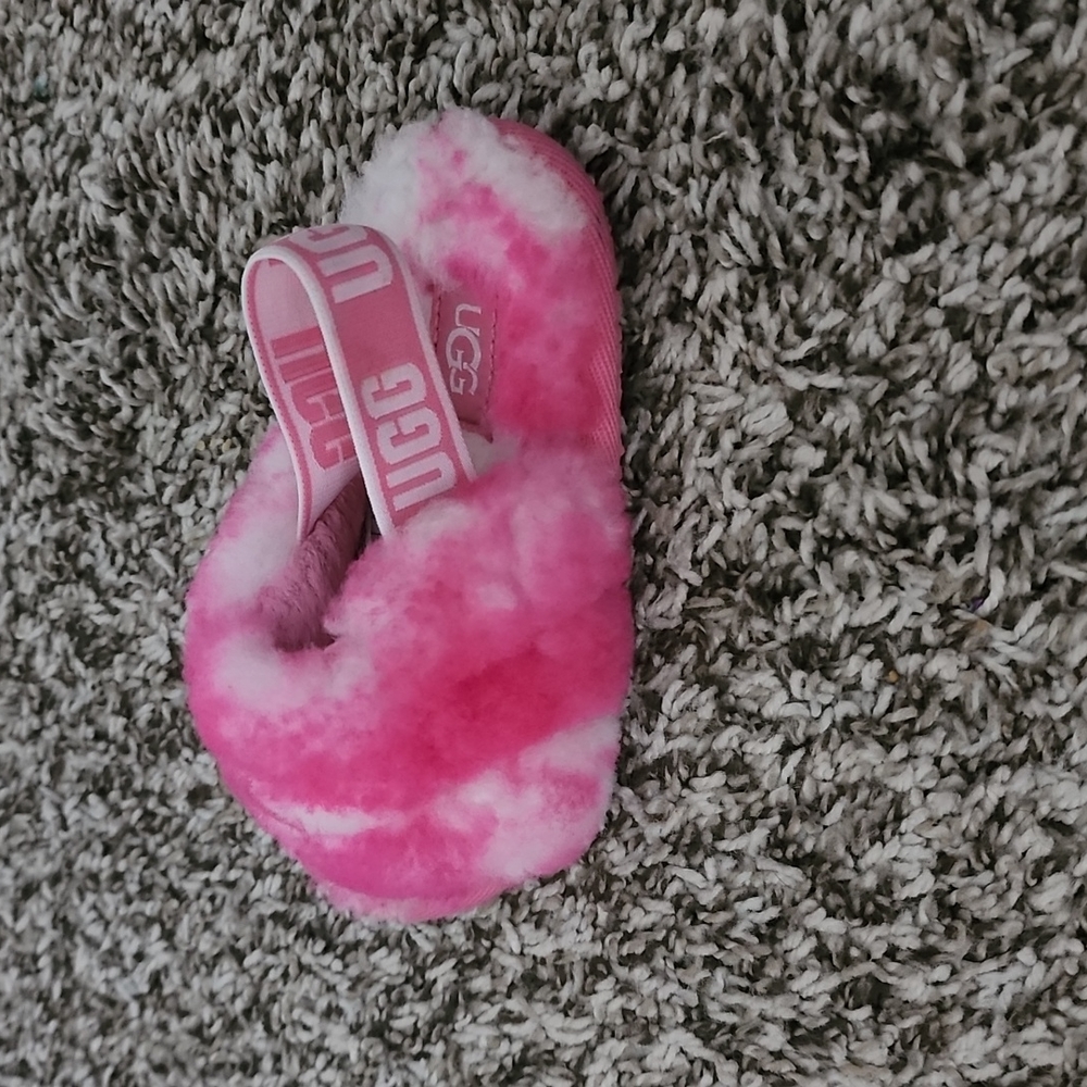 UGG Slides - Picture 2 of 4